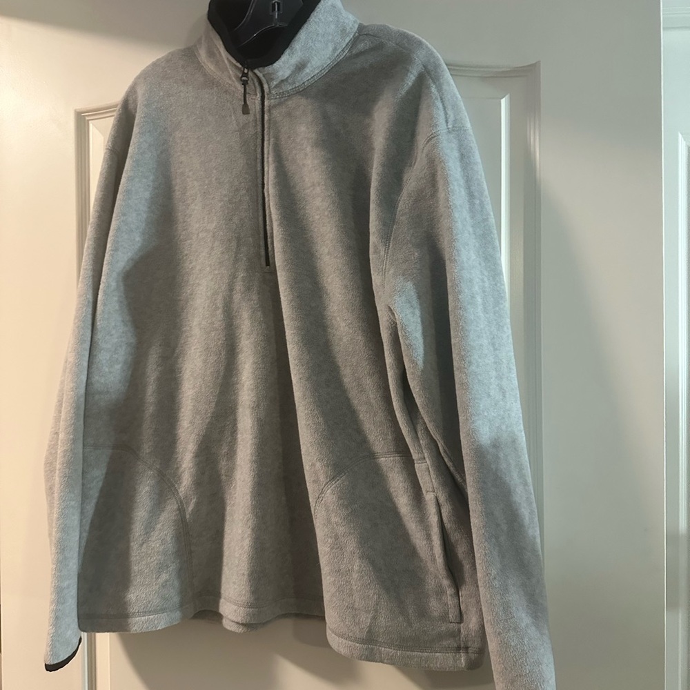 Old Navy Men's Light Gray Zip-Up Sweater